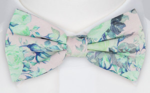 FASHIONATED PINK bow tie