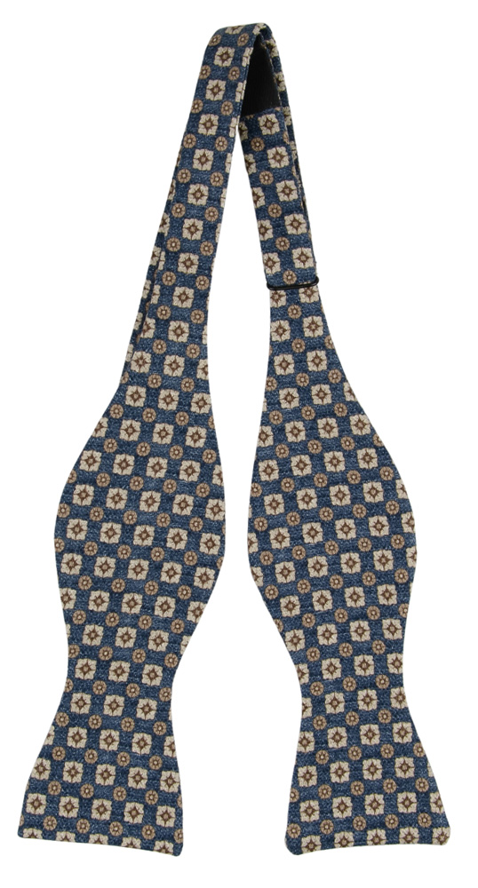 IRRESISTIBLE BLUE self-tie bow tie