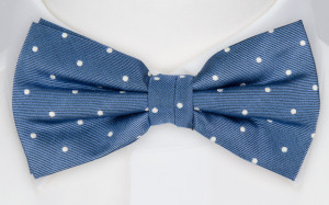 RANGI pre-tied bow tie